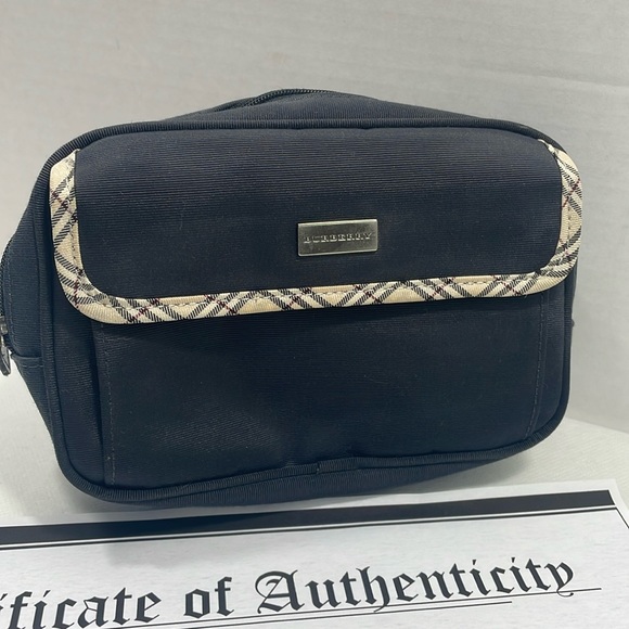 Authentic BURBERRY black nylon travel case bag with COA - Picture 1 of 9